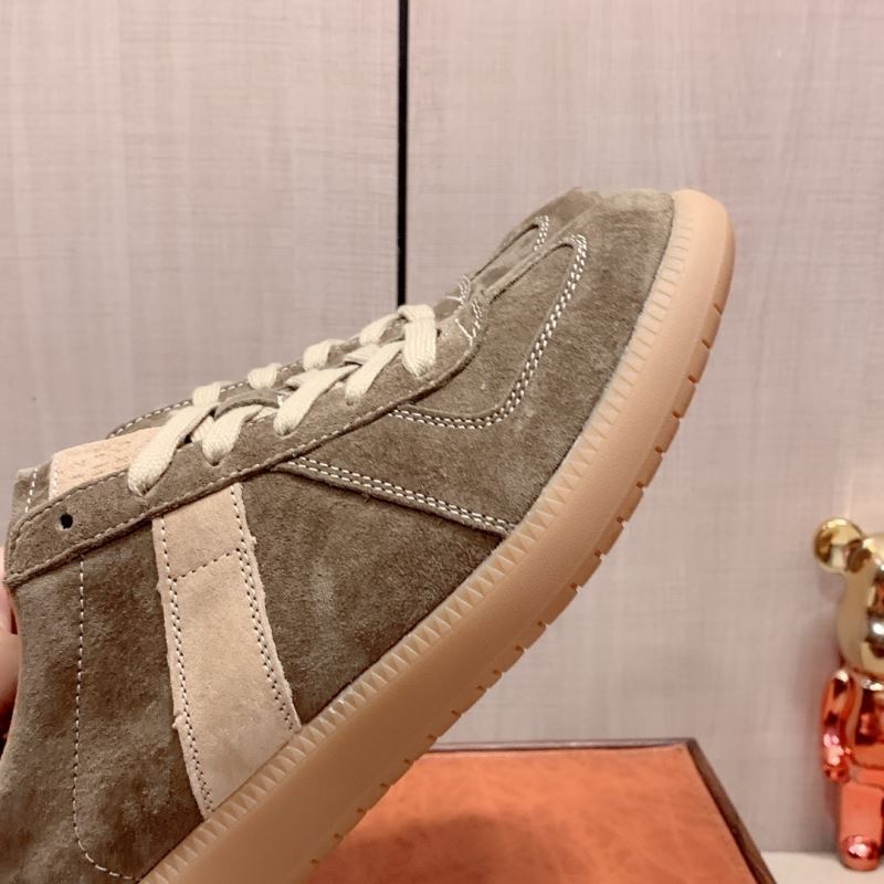 Louis Vuitton Low Shoes